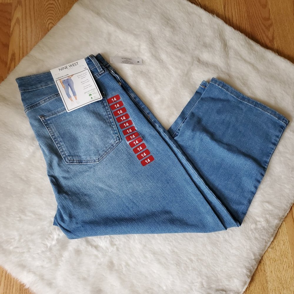 NWT NINE WEST CHRYSTIE STRETCH CAPRI JEANS - Picture 2 of 6